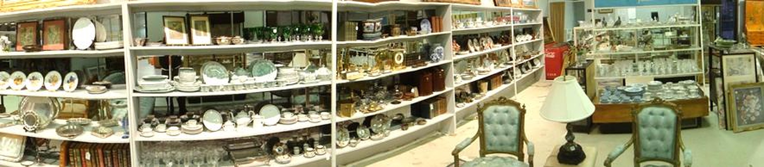 Auction services and merchandise at Edens Auctions